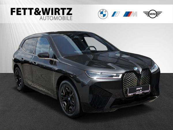 BMW iX M60