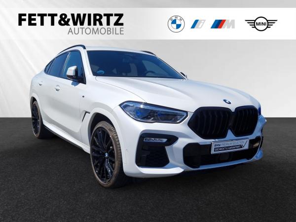 BMW X6 M50i