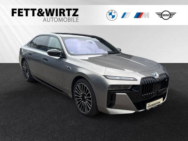 BMW M760e xDrive