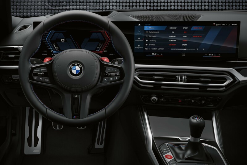 Das Cockpit des BMW M2 Coupé mit Multimediasystem.